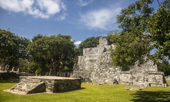 El Meco, zona arqueológica a orillas del Caribe